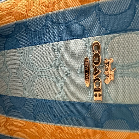 Limited edition Coach purse! - Picture 10 of 11